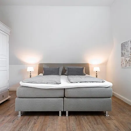 Frisian Pearl In The Friesengut Ξενοδοχείο 4*